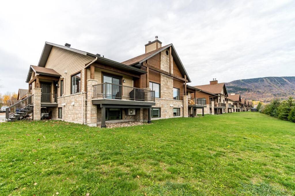 Initial - Boho - Mont-Sainte-Anne Apartment Beaupré Екстериор снимка