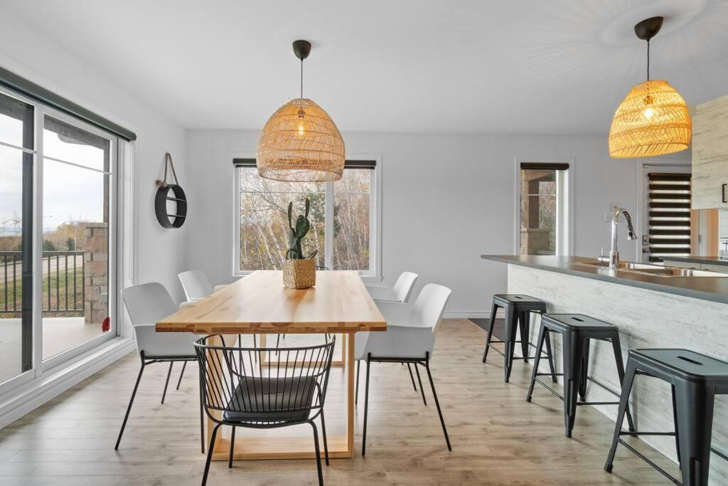 Initial - Boho - Mont-Sainte-Anne Apartment Beaupré Екстериор снимка