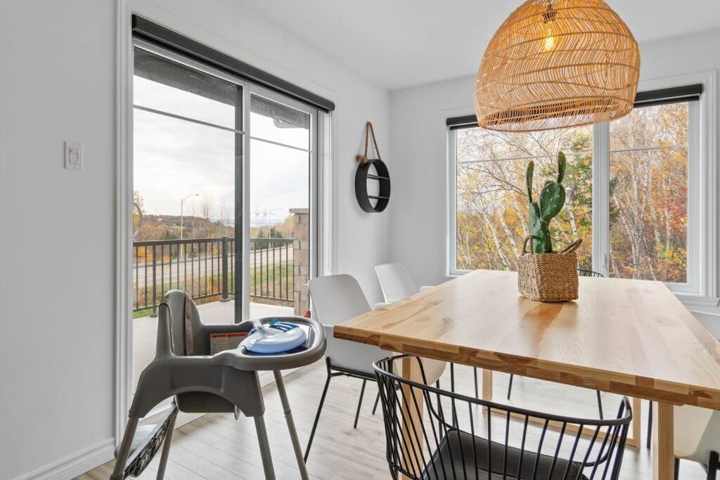 Initial - Boho - Mont-Sainte-Anne Apartment Beaupré Екстериор снимка